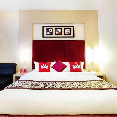 Zen Rooms Near Bcs Mall Penuin Batam Exteriör bild