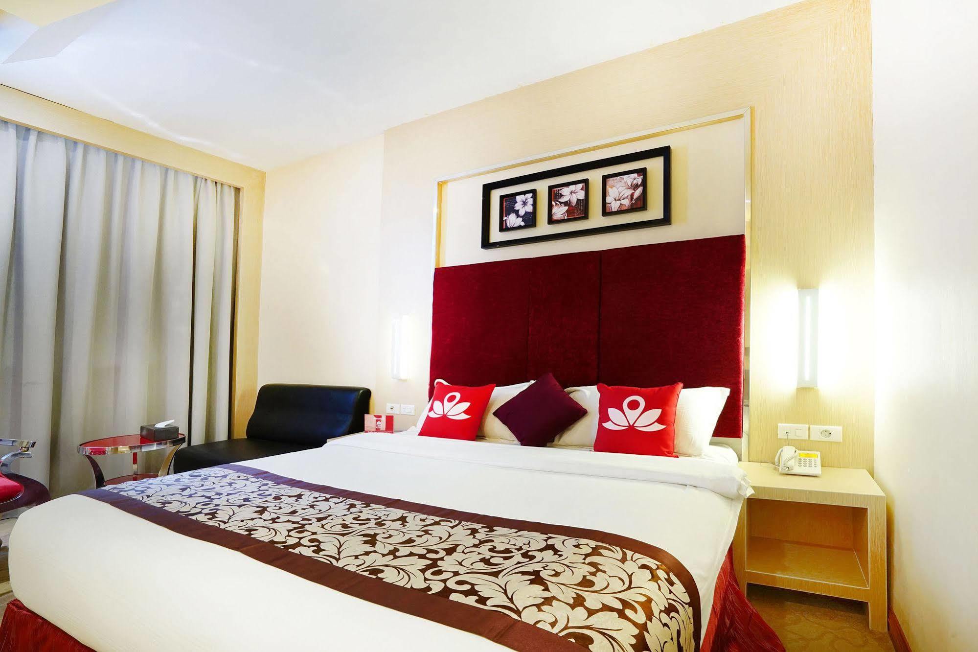 Zen Rooms Near Bcs Mall Penuin Batam Exteriör bild